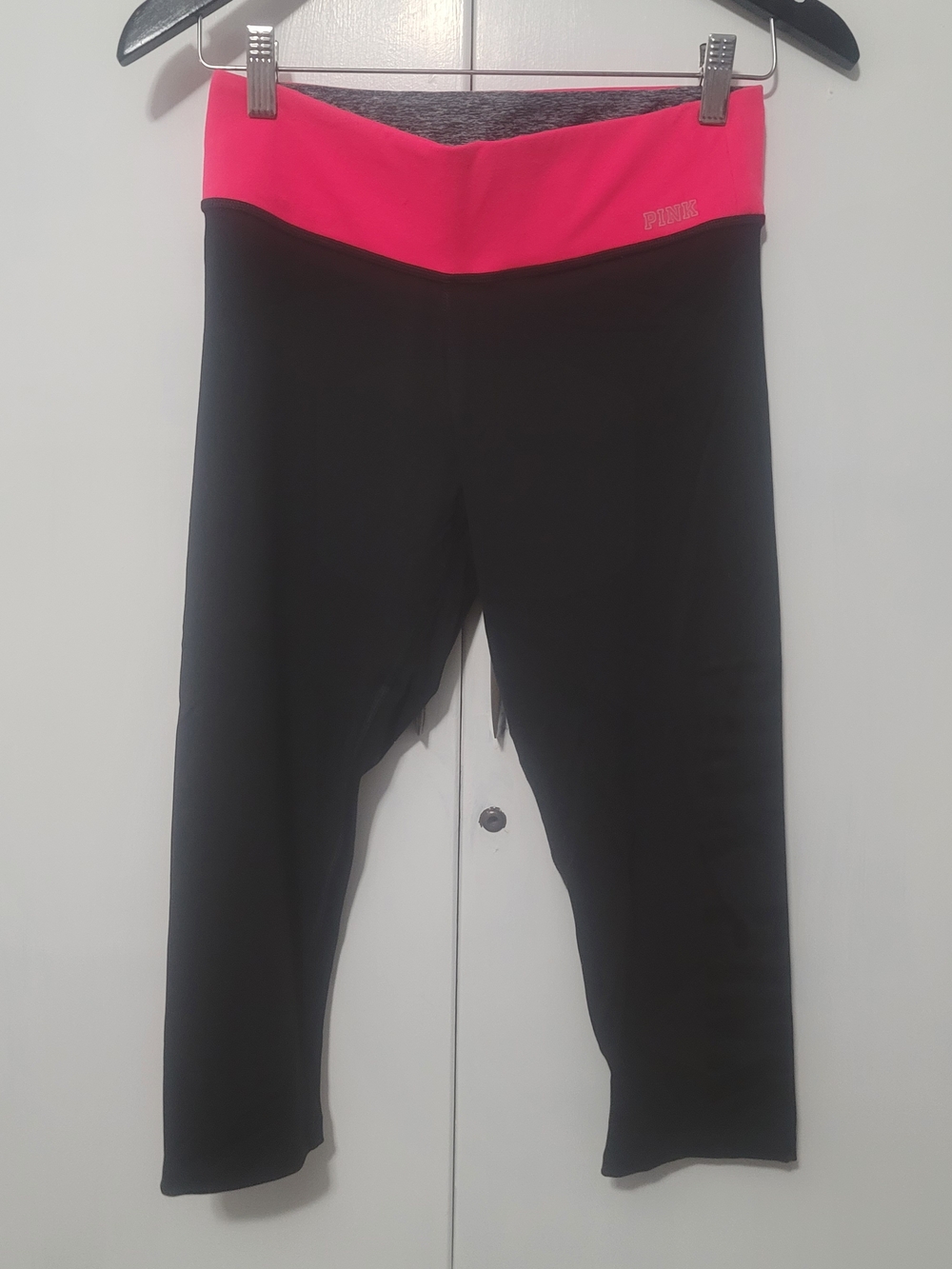 PINK Victoria's Secret Neon Pink and Black Colorblock Athletic Yoga Pants - Picture 2 of 8
